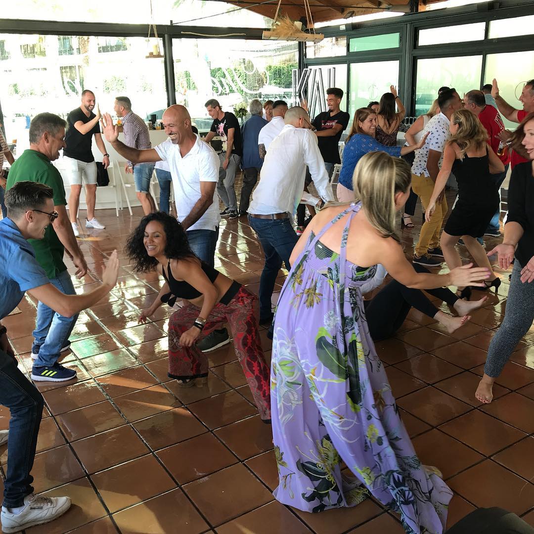 Taller de risoterapia para Kai Club en Gran Canaria